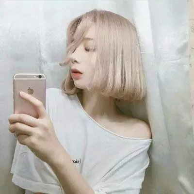 在池中